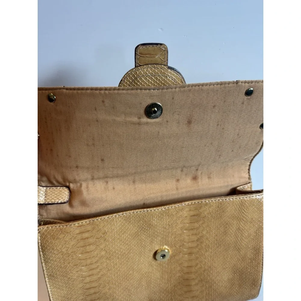 Snake Embossed Faux Leather Clutch Wristlet Camel Tan Y2K Boho Chic Purse